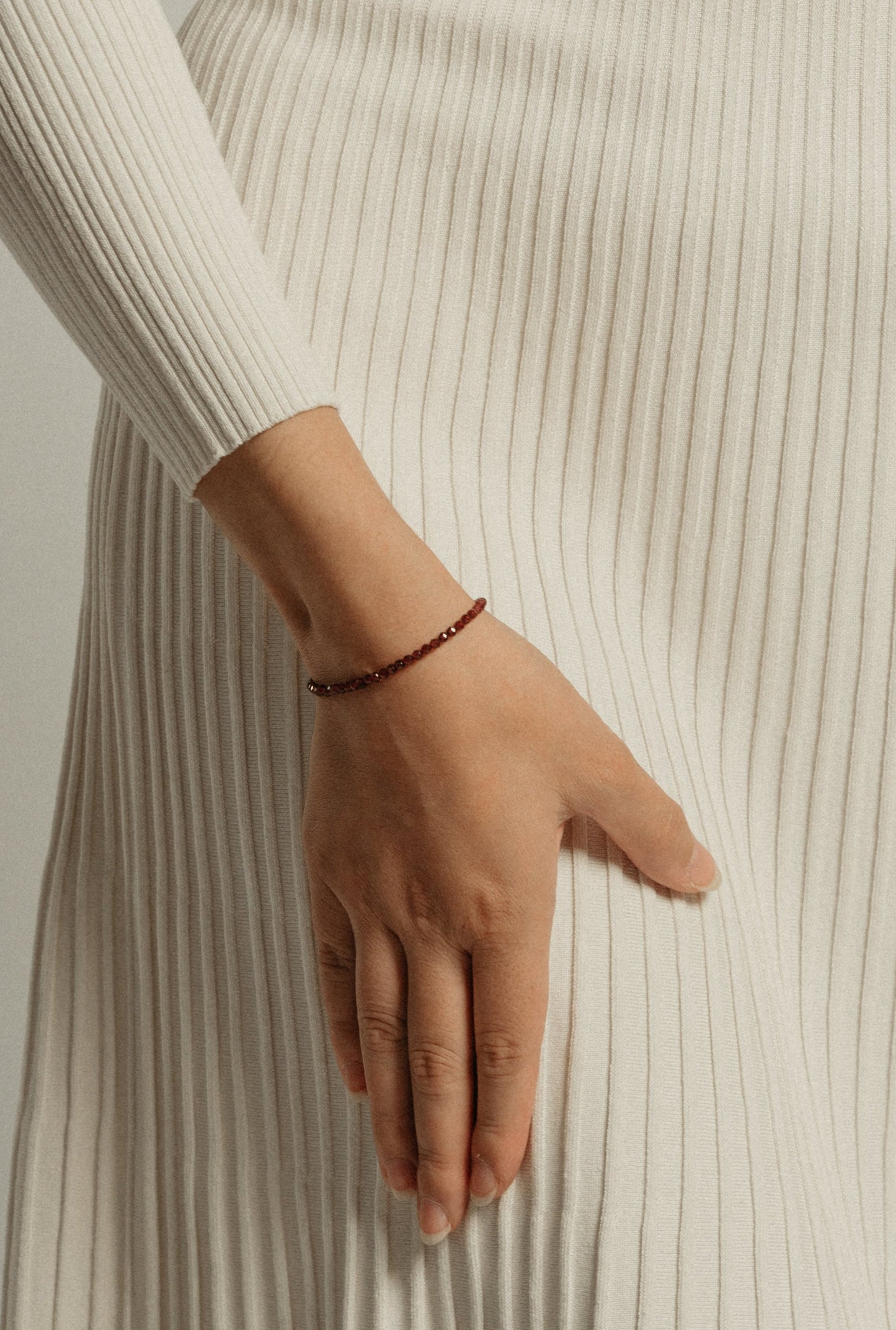 Blaze – Granat Armband