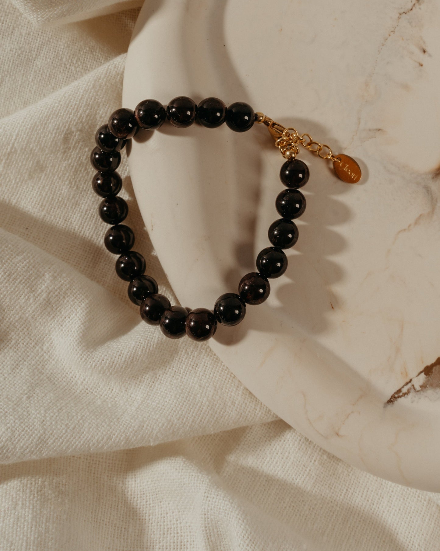 Ember – Granat Armband